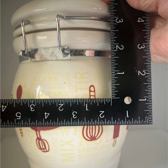 Retro Ceramic Kitchen Canister Hinged Lid Gasket Baking Pattern White Yellow Red - Picture 9 of 10